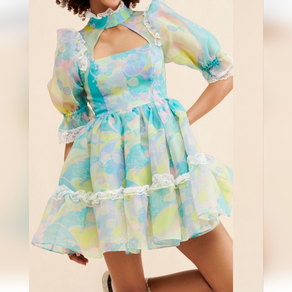 Selkie The 18th Mini Lace Dress - Picture 12 of 14